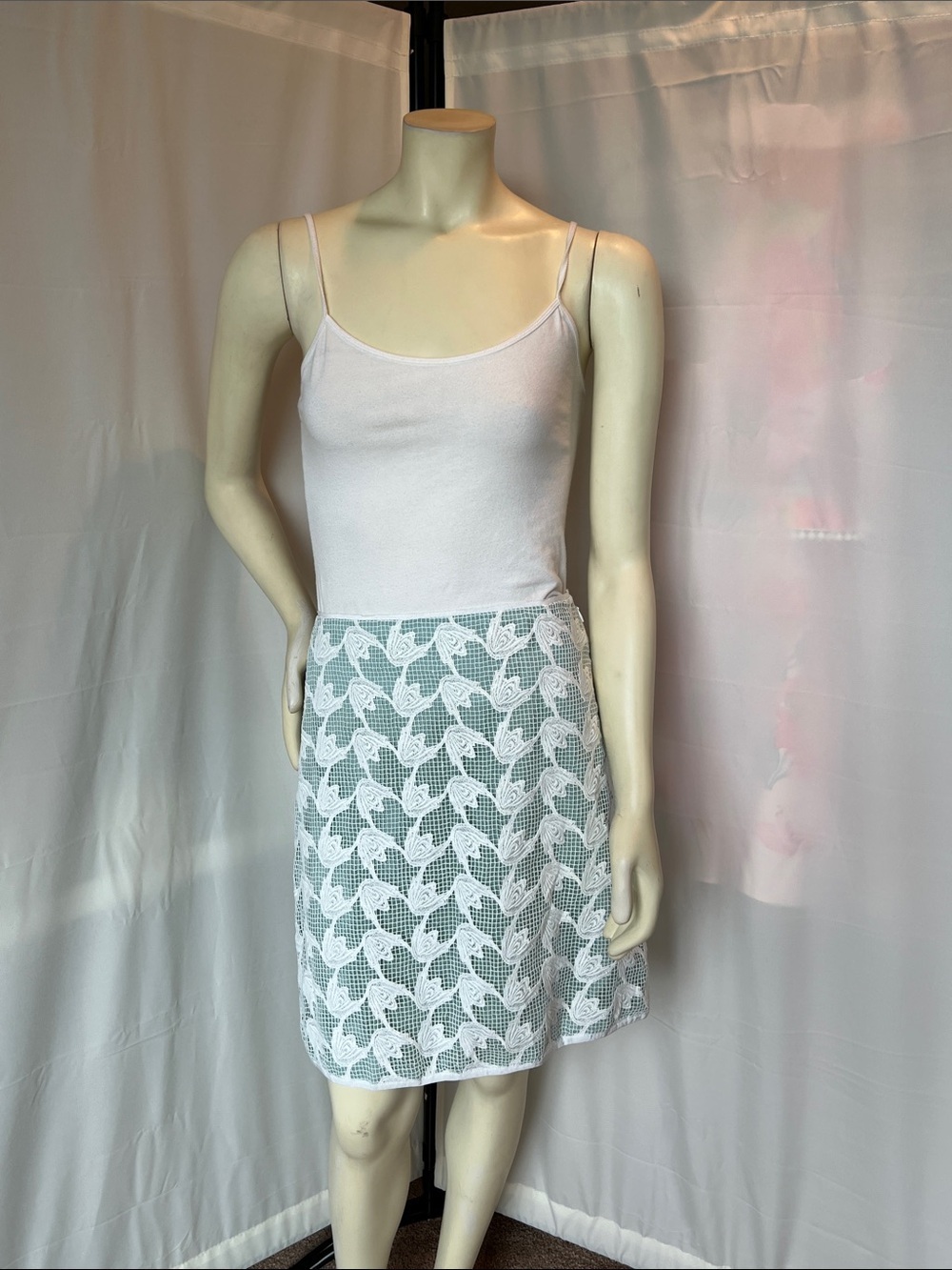 Tory Burch White Lace Overlay Pencil Skirt with Mint Underlay